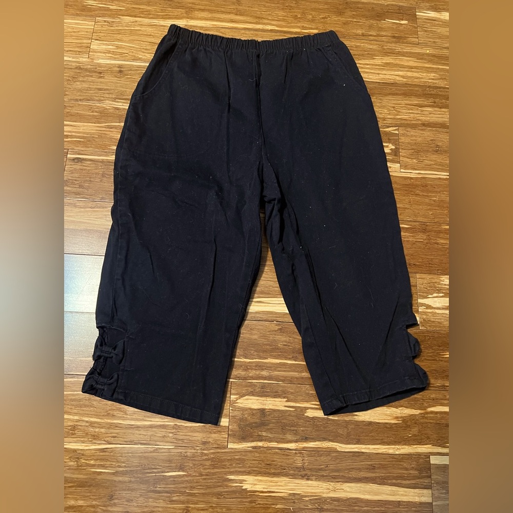 Black Cropped Pants with Side Ties